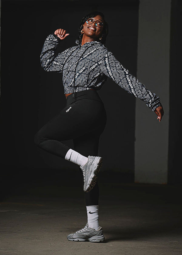 Cropped Printed Zuri Jacket with Leggings Set - Black