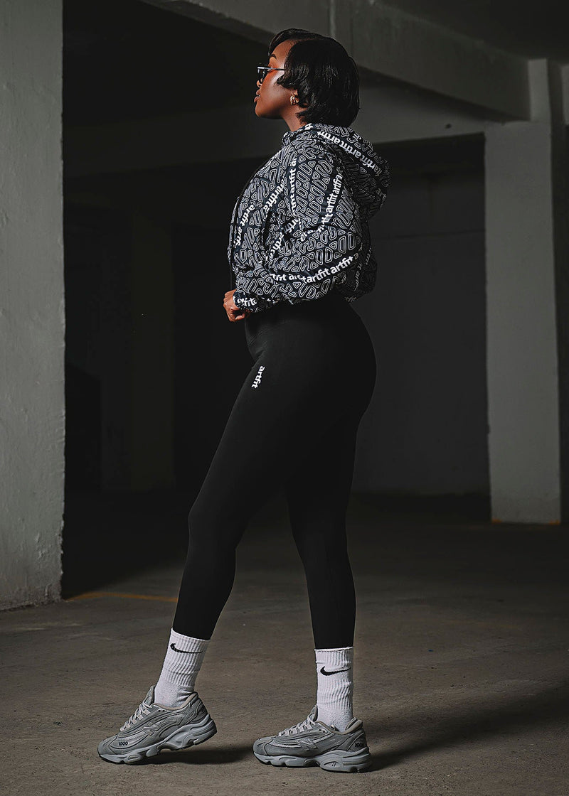 Cropped Printed Zuri Jacket with Leggings  Set - Black
